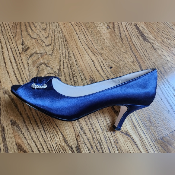Caparros Navy Blue Satin Peep Toe Heel with Rhinestone Buckle US7.5 - Picture 4 of 6